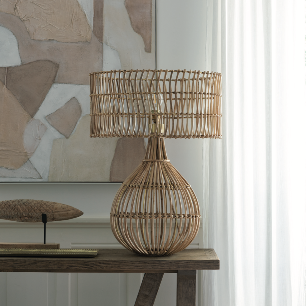 Candeeiro de Mesa em Rattan Romano