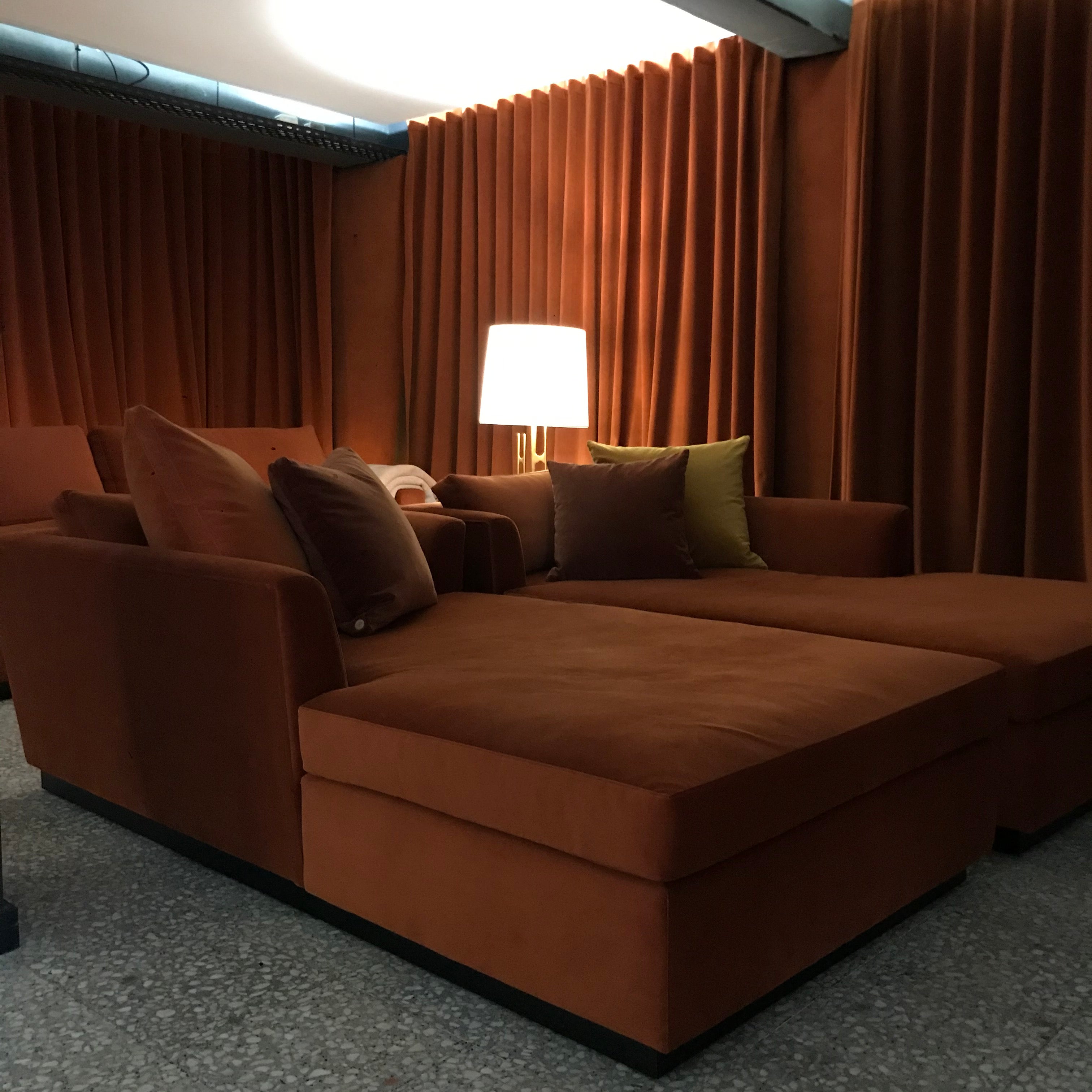 Chaise Longue em Tecido Tejo