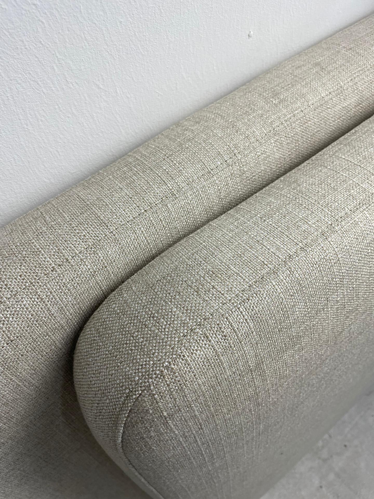 Cama e Cabeceira Estofada (190x210cm) Double