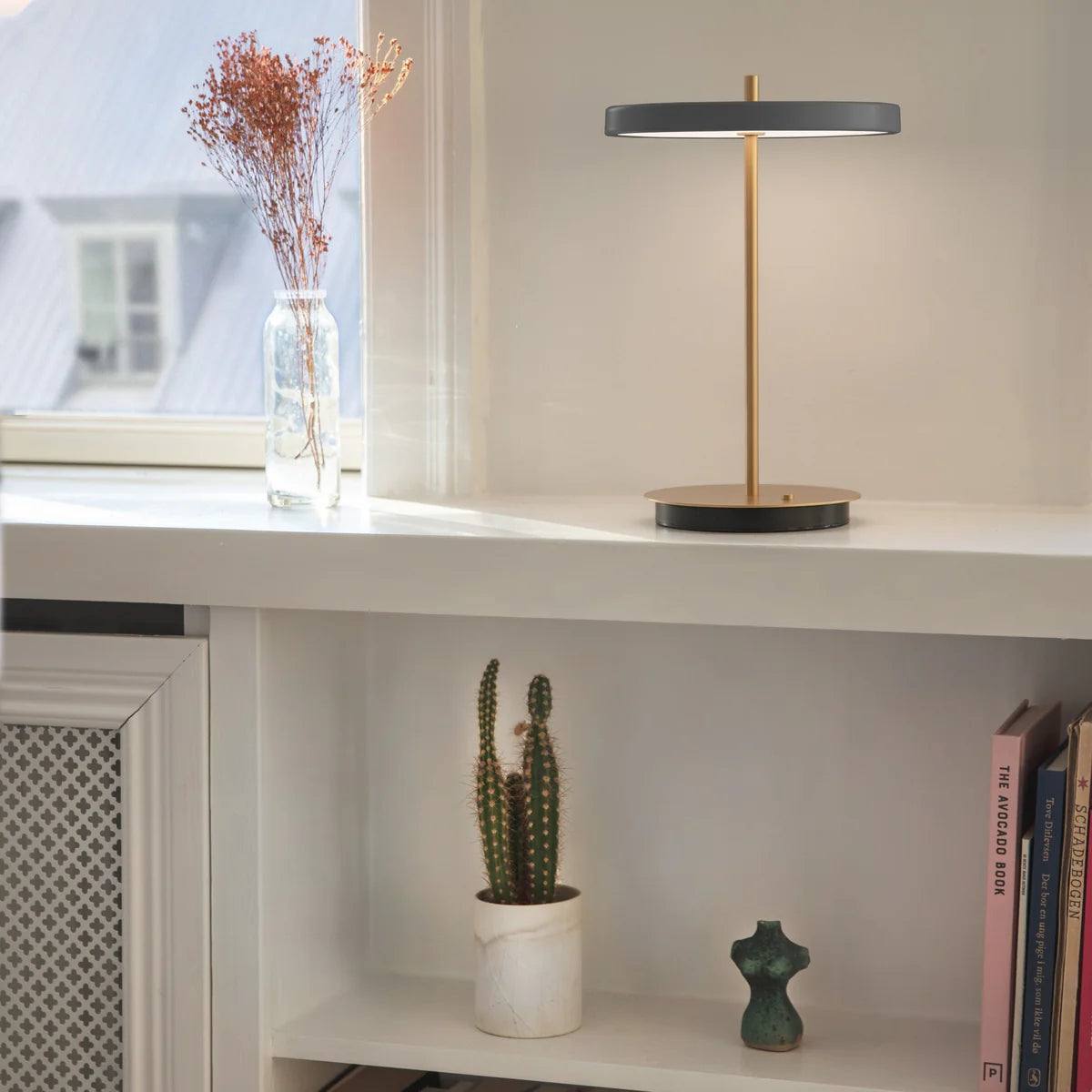 Asteria Wireless Dimmable Table Lamp