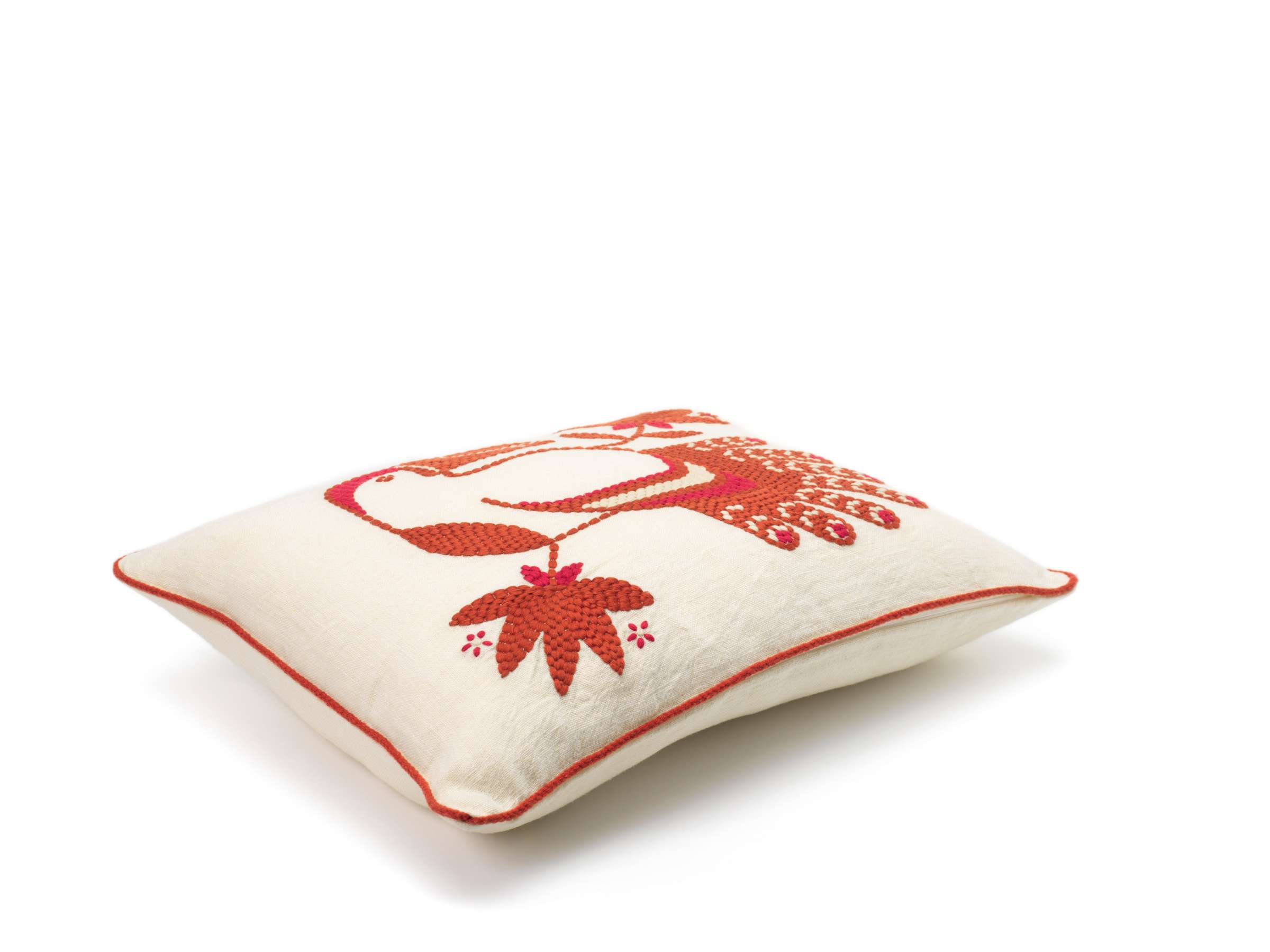 Almofada Retangular em Linho Bordado (55x40cm) Cristóbal