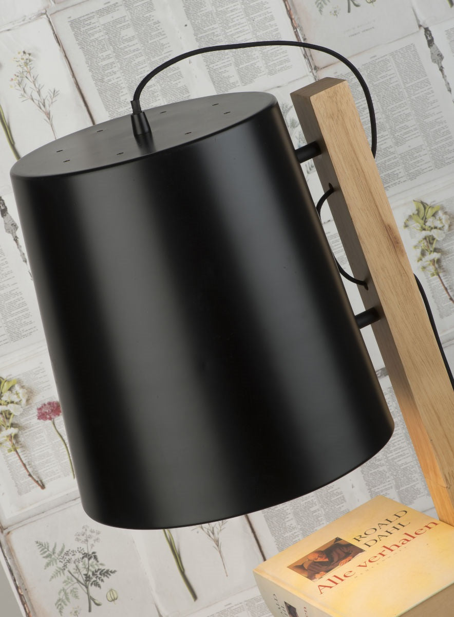 Cambridge Wooden 3-Shelf Floor Lamp