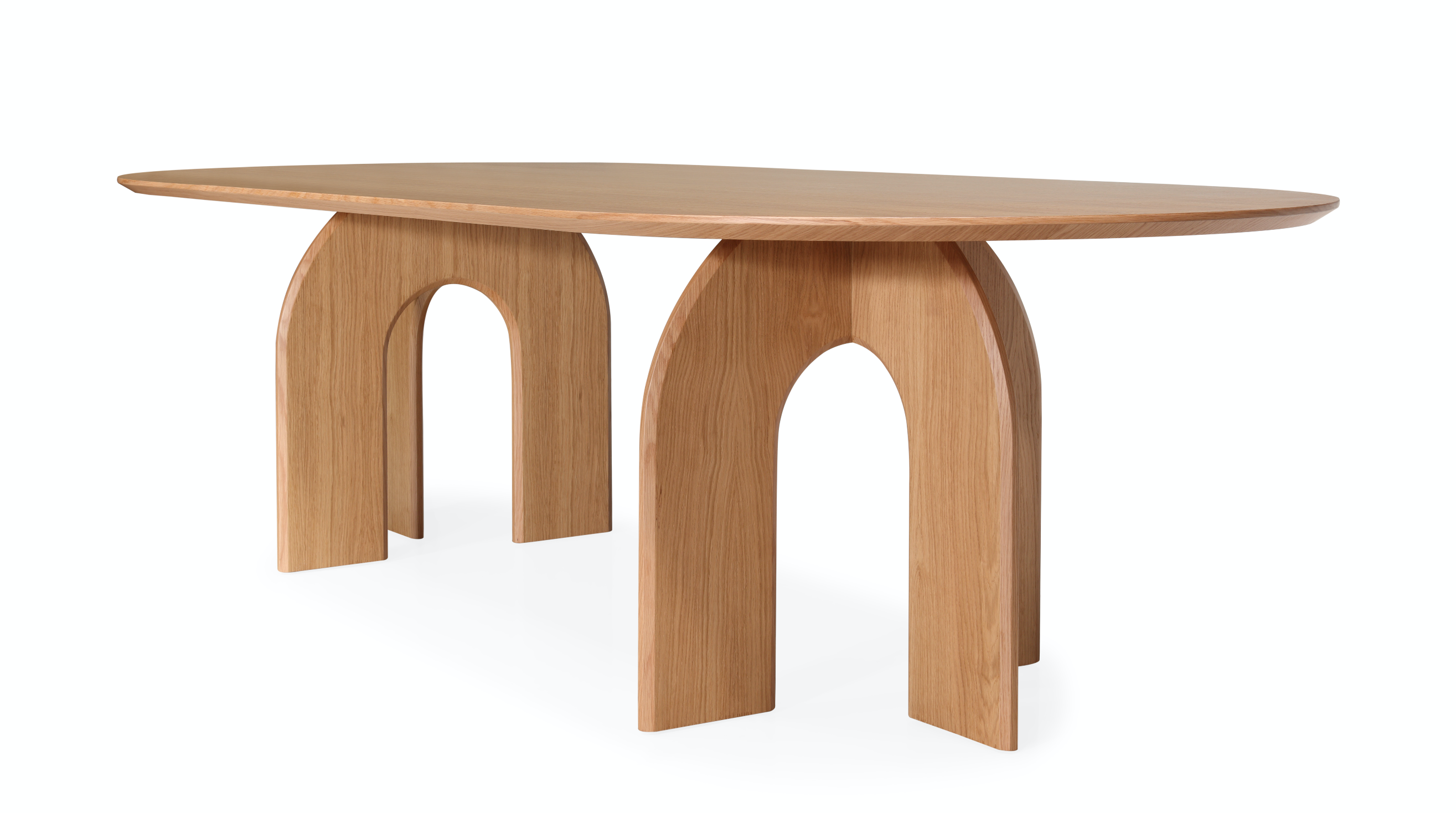 Mesa de Jantar Oval em Madeira Hana