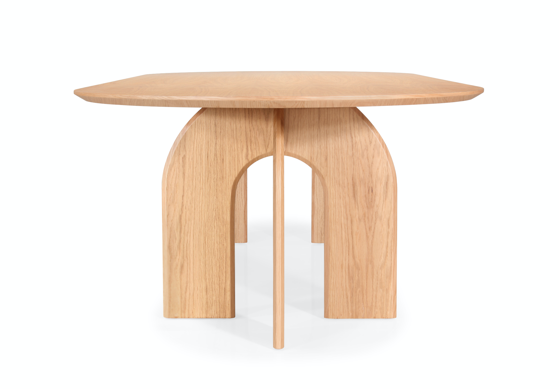 Mesa de Jantar Oval em Madeira Hana