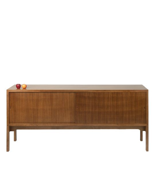 W sideboard