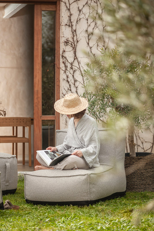 Caccini outdoor poufs