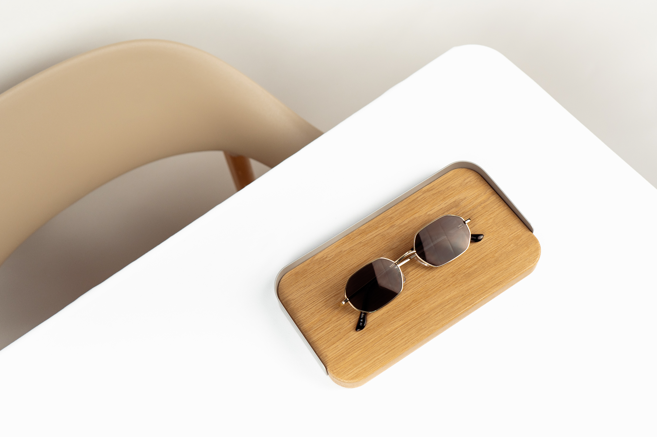 Tabuleiro em Madeira e Alumínio Frontier