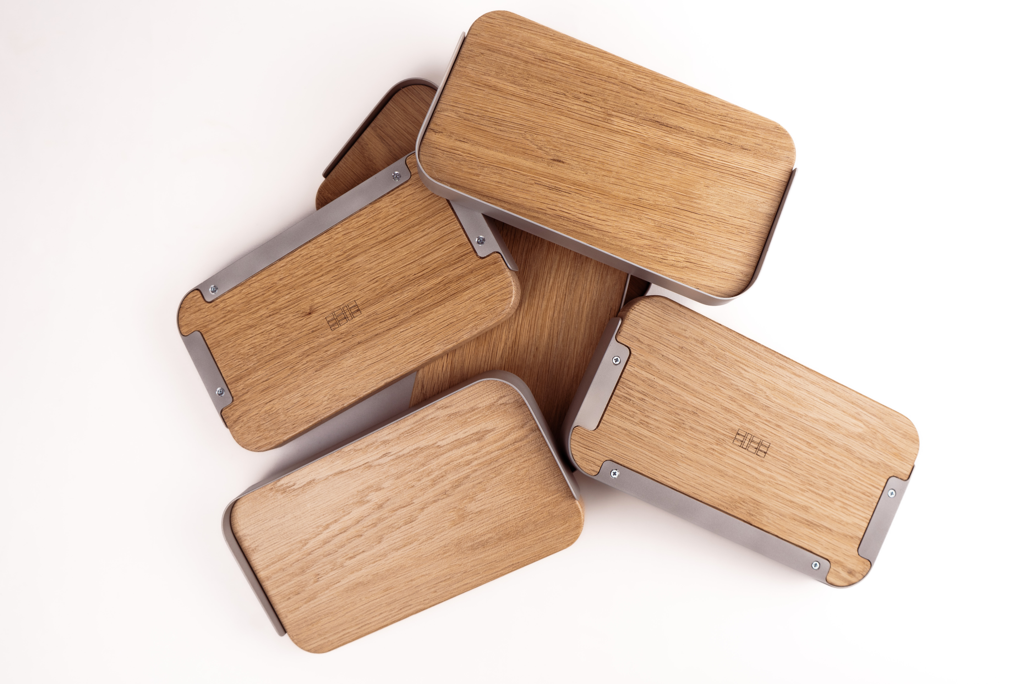 Tabuleiro em Madeira e Alumínio Frontier