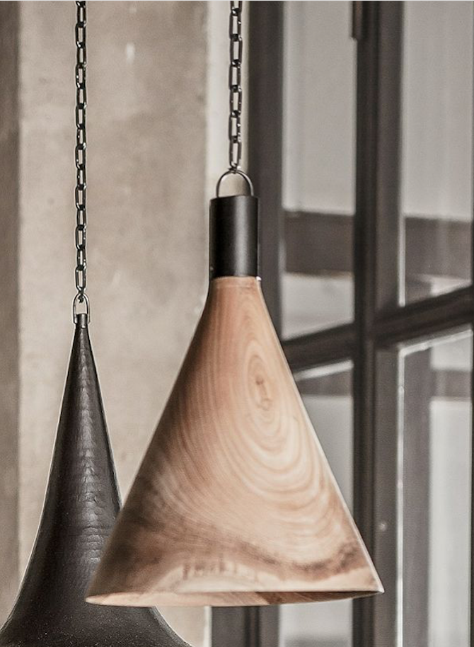 Cone lamp - wood